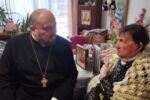 Священник поздравил ветерана ВОВ Нину Петровну Демешеву с 103-летием